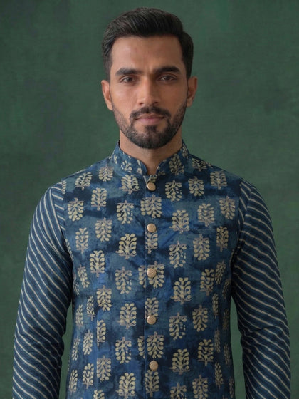 Navy Blue Silk Kurta Jacket Set with White Aligarhi for Men – Paisley Ethnic Wear