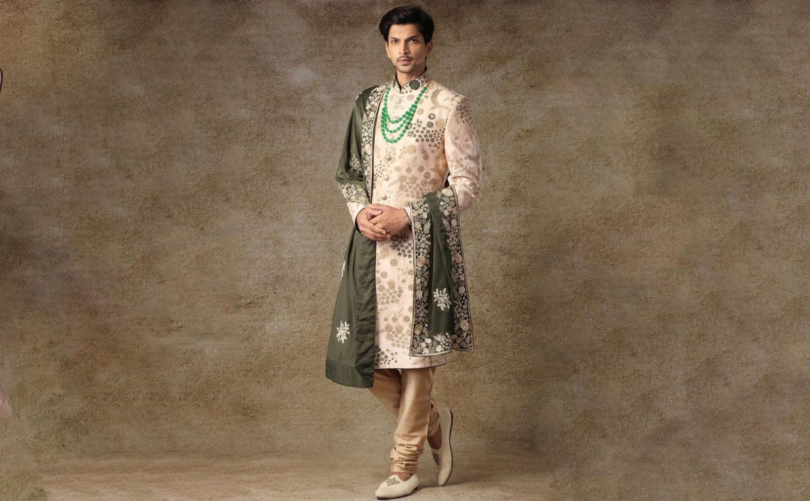 Sherwani in Destination Weddings: Styling Tips for Different Locations