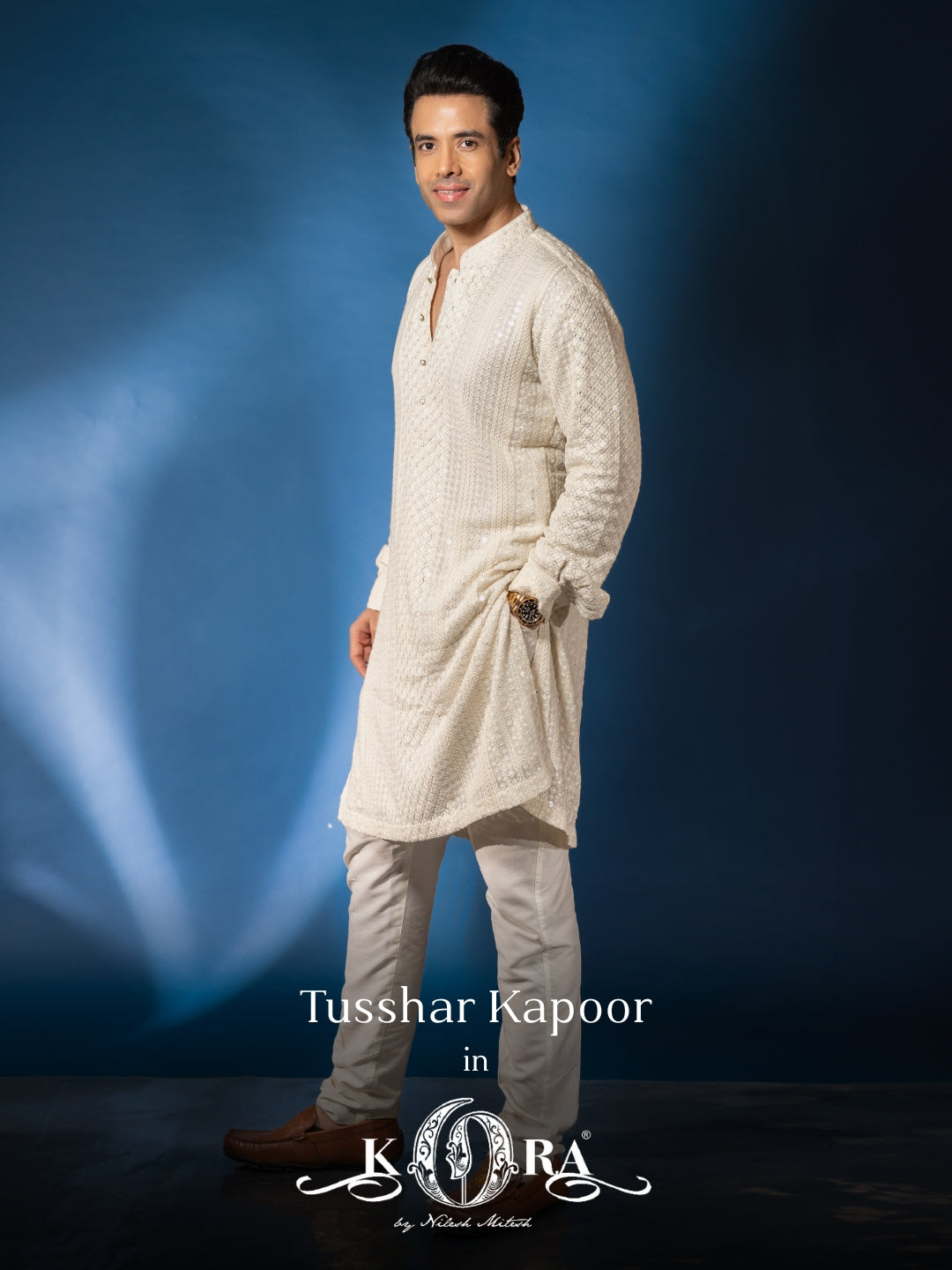 Tusshar Kapoor keeps it classic in our cream Lucknowi silk embroidered kurta with aligadhi. - KORANM