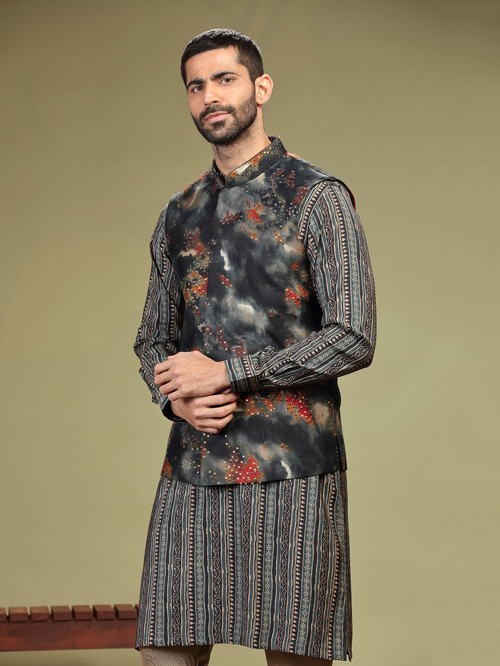 Kurta set with digital block pint on Bundi and Chudidar. - KORANM