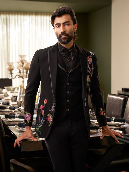 Exquisite Black Bumario Silk Embroidered Tuxedo Suit with V-Coat
