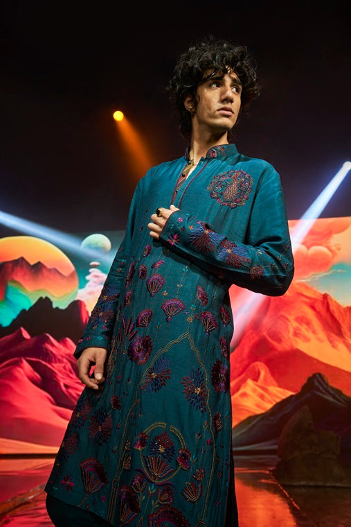 Rama Green Silk Kurta Set with Floral Embroidery