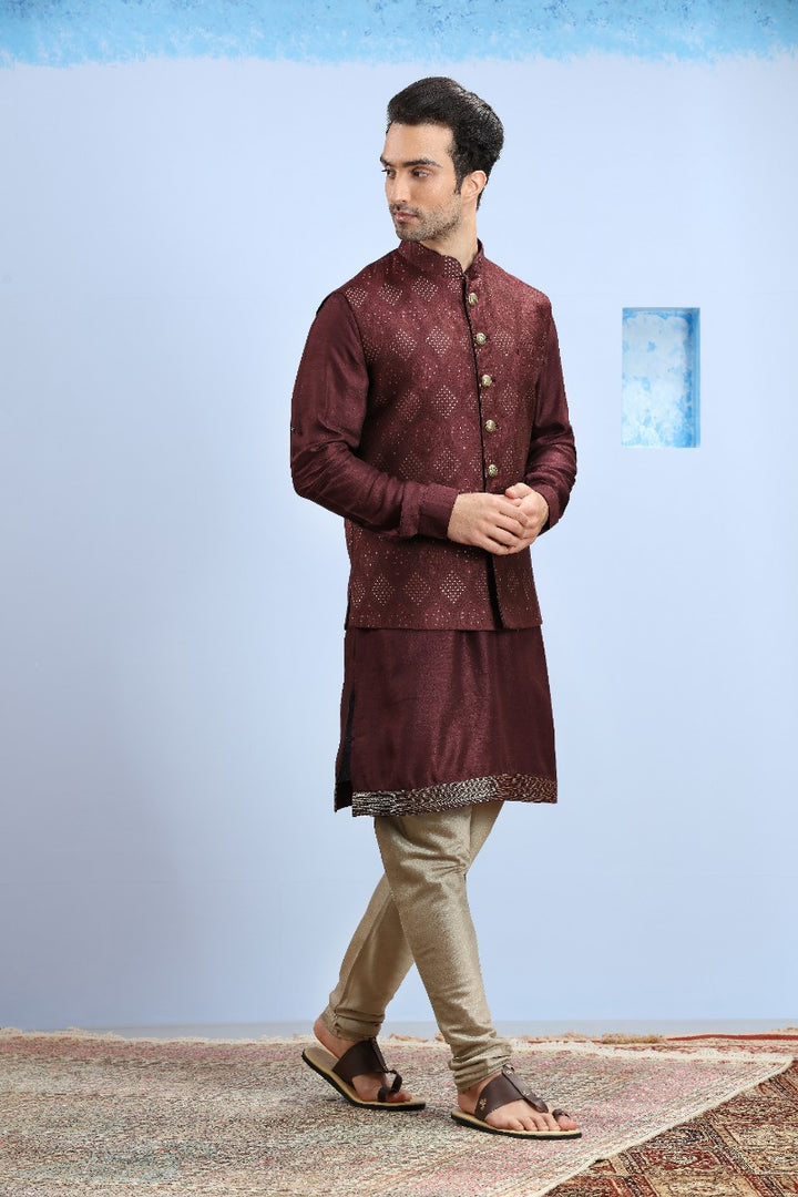 Brick Wine Embellished Cocktail Bandi Set