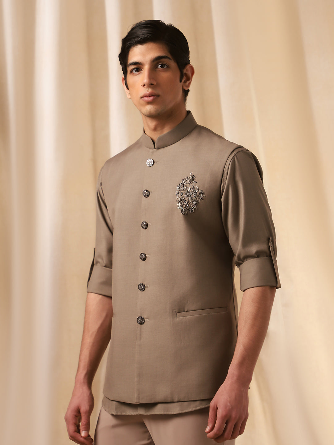 D. Fawn Rose Embroidery Bandi Shirt for Men