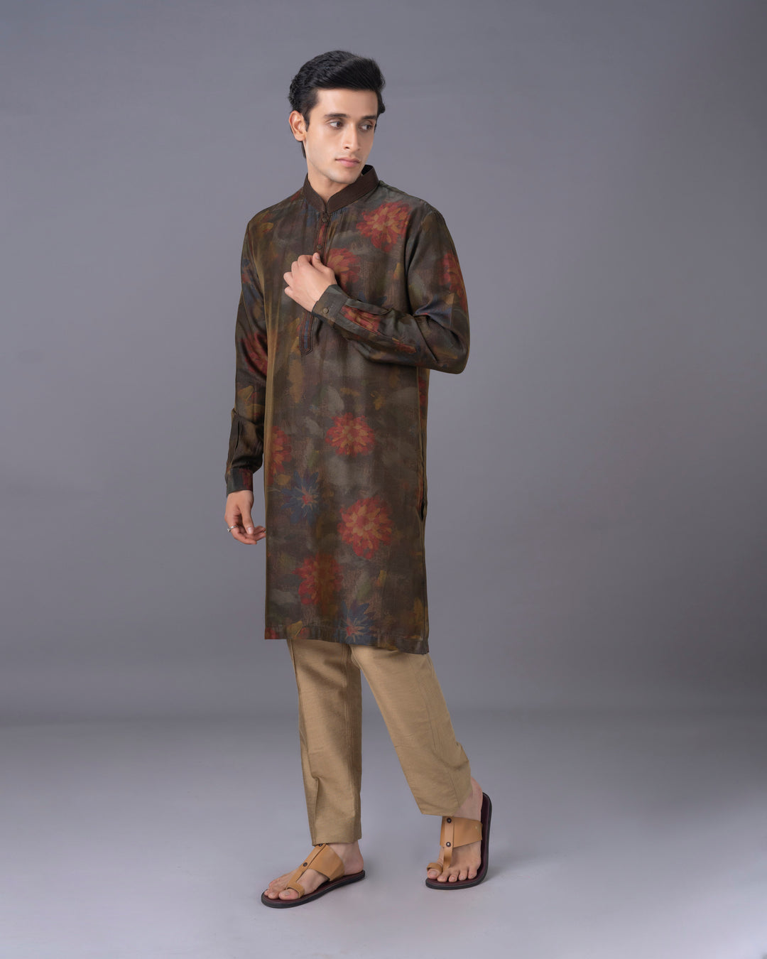 Regal Blend Green Maroon Printed Kurta & Alighari