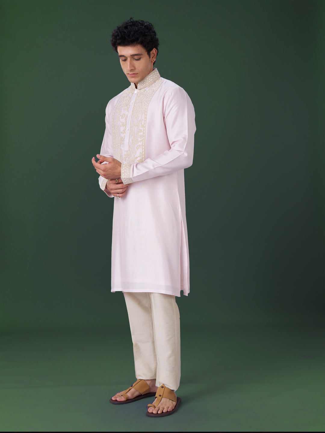 Pink Embroidered Silk Kurta Set with Alighari