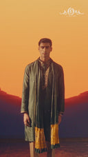 Green Silk Kurta Set with Dupatta and Highlight Embroidery